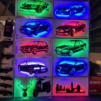 Ford Mustang - ca 100cm breit mit LED Farbwechsel-Beleuchtung