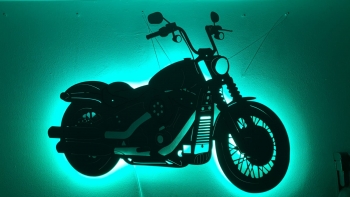 Harley Davidson Street Bob - ca 80cm breit mit LED Farbwechsel-Beleuchtung