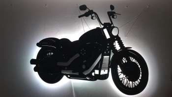 Harley Davidson Street Bob - ca 80cm breit mit LED Farbwechsel-Beleuchtung